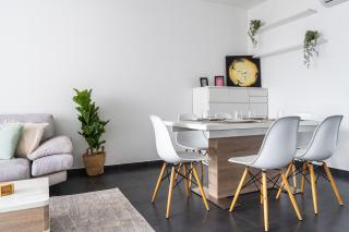 Luxury Penthouse Suite Near University of Nicosia - 8