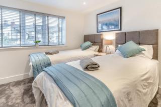 3 Bed in Cardiff oc-h28347 - 1