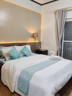 Free Pool and Gym Studio Type Condo Near Airport - 6