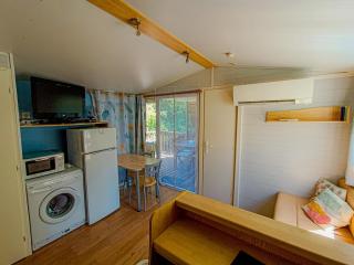 Mobil-home lumineux et climatisé avec piscine et jardin cadre paisible pour famille ou couple - 6