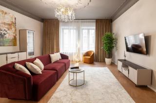 Royal Classic Art apartment on Sichovych Striltsiv 17 - 7