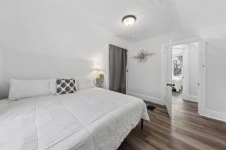 Updated 3-Bed Off Como Lake on Charming Cul-De-Sac - 7