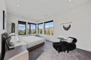 Big Sky Vista - Hot Tub, Fireplace & Mountain View - 4