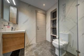 Central Gzira 2BR Apartment with Balcony - 3