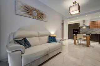 Central Gzira 2BR Apartment with Balcony - 2