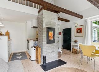 Skovhus Nær Tirsbæk Gods Og Vejle Fjord - 4