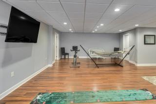 Waterfront Lake Hartwell Retreat with Indoor Hot Tub - 7