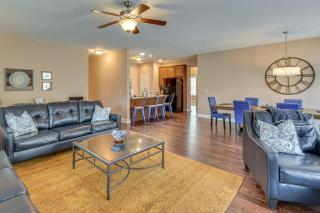 Waterfront Lake Hartwell Retreat with Indoor Hot Tub - 5