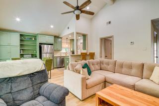 4 Mi to Texas AandM! Cozy Home Away From Home - 6