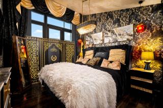 Spacious 2 Bed Apartment - Long Stays - Bedroom TV - Parking - Balcony 38W - 1