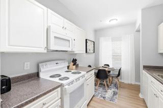 The Vincent 1021 - 4