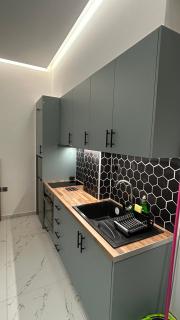 Adam's Central Apartment - 6