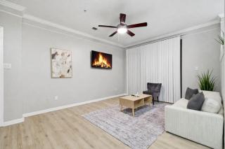 Luxury 1BR Galleria Area Pool Gym - 3