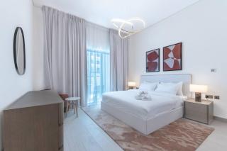 Luxury 2BR Apt in Yas Golf Collection with Pool and Gym - 7