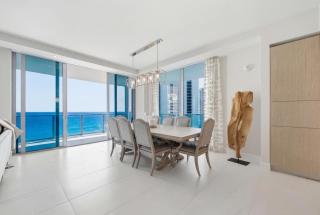 Luxury 2BR and Den condo at exclusive Amrit Resort - 6