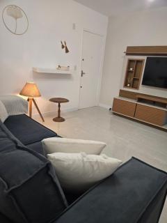 Apartamento Remodelado Novo a cuadra del mar,Patio privado parking para auto pequeño-medio - 8