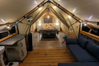 Glamping Tent with Deck and Fire Pit - State Parks, Waterfalls, Hiking Trails, Near The Caverns - 5