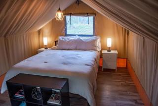 Glamping Tent with Deck and Fire Pit - State Parks, Waterfalls, Hiking Trails, Near The Caverns - 4