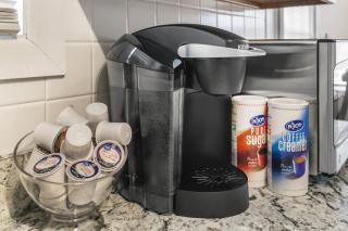 5BR Fully Fenced with 2 Living Rooms Family Ready Near Naval Base - 0