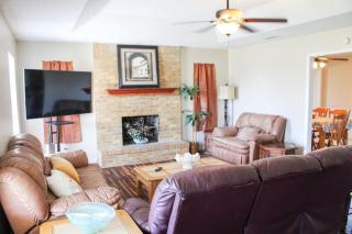 Corsicana 4 Bedroom Home Near Richland Chambers Lake Sleeps 7 - 6