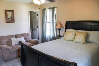 Corsicana 4 Bedroom Home Near Richland Chambers Lake Sleeps 7 - 4