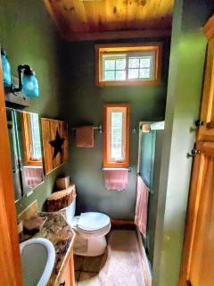 Bison Farm - Cabin Vieja - 2