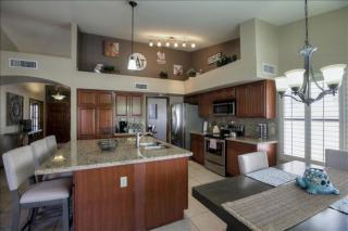 North Phoenix with Secured Parking - 5