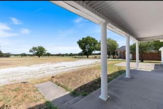 Corsicana 5 Bedroom Home Sleeps 9 Near Richland Chambers Lake and Downtown - 6