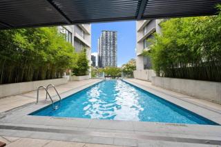 Modern 1BR Views in Belconnen - 1