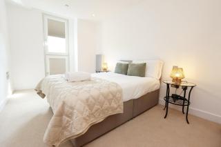Cardiff Central Living - 9