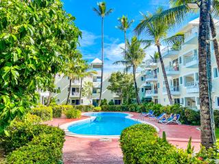 TROPICANA DELUXE Suites and Studios APART HOTEL BEACH Club & SPA - 9