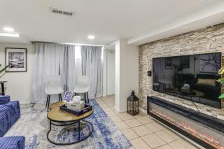 Walk to Patterson Park! Pet-Friendly Townhome - 5