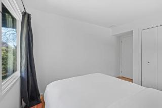 Bellport Park - Pool, Fire Pit & Balcony - 4
