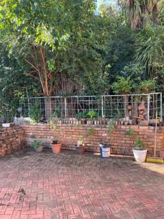 Rainbow Backpackers - 4