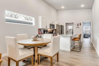 The Modern Slant Stylish Home Near Dtwn Indy! - 4