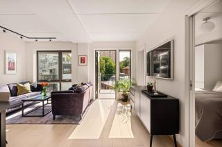 Modern Cosy Center Carl Berner - 0