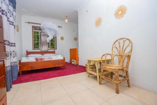 Mountains Food Hub Motel - 3