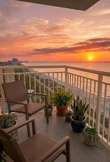 Oceanfront Walk to Boardwalk Pools Hot Tub - 4