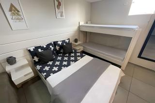 Central Praias Suíte 204 com ar, tv, frigobar, banheiro privativo, ampla, decorada, centro comercial - 9