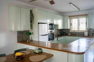 Sunshine Royal - Prime Location Paphos with Pool - 6