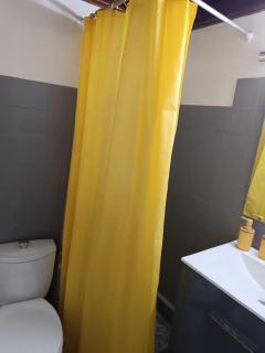 Bungalow accueillant à La Trinité, 47 m², véranda charmante - 5