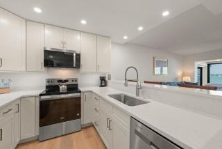 Mariner Pointe 941 - 2