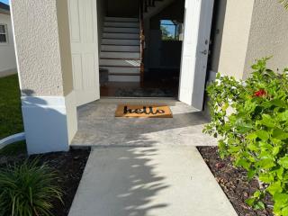 3 Minutes To Beach, Dining, & Nightlife, 4 Bedroom, 4 Bathroom, Equipped With Pool & Spa Lux Family Home Sleeps 10 - 4