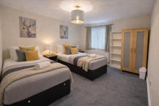 Chic 2 BDR Flat in Chester - 8