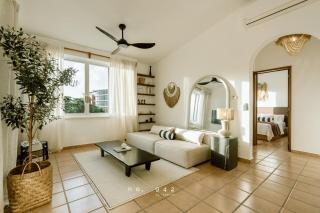 Design 3BR Penthouse with Private Terrace Jacuzzi - 0