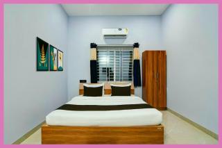 Hotel PNS Palace Near Naini Lake - 0