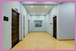 Hotel PNS Palace Near Naini Lake - 3