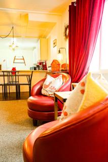 Downtown Red Room at Villages on Aurora - 2