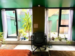 Bright 2-Story Brooklyn Oasis w Patio & Fire Pit - 2