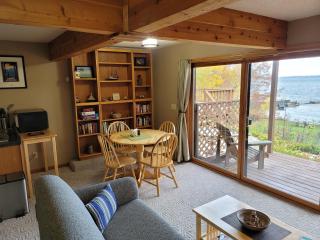 Bayfield Island View Lodging, Bayfield, WI - 2